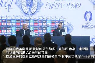 媒体人：郑智“怒瞪”球迷不管有理无理，对中国足球形象有害无益